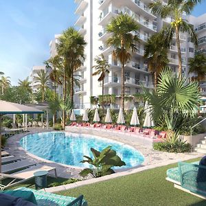 Churchill Suites Crown Miami Beach